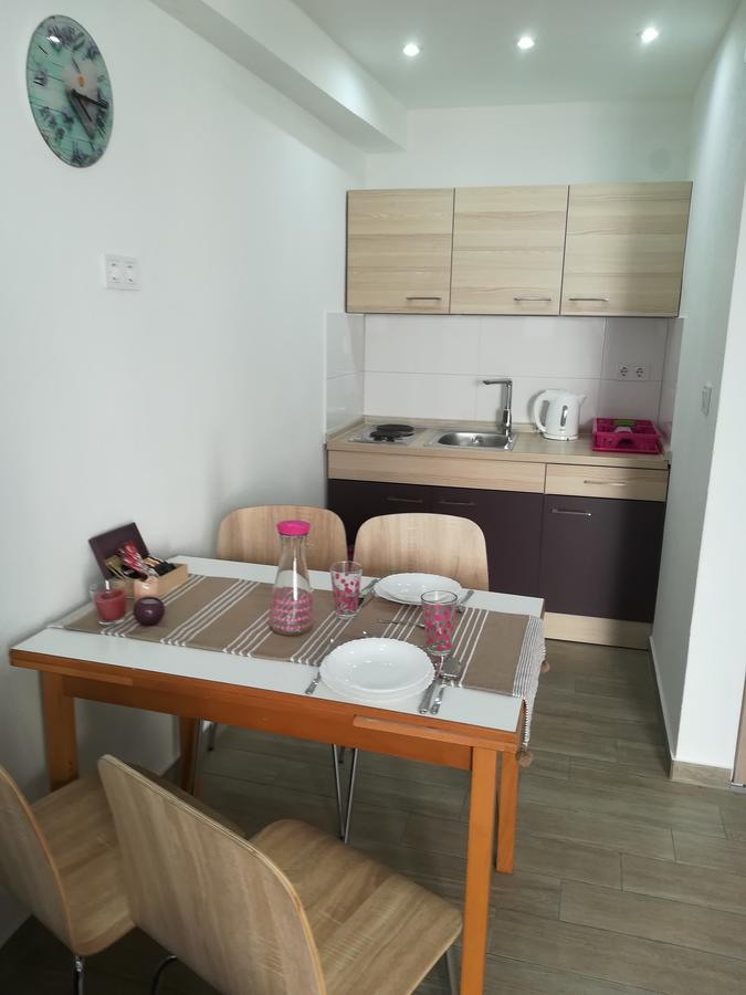 Vrime Apartment *