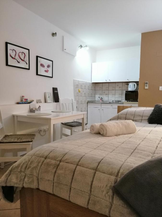 Vrime Apartment *